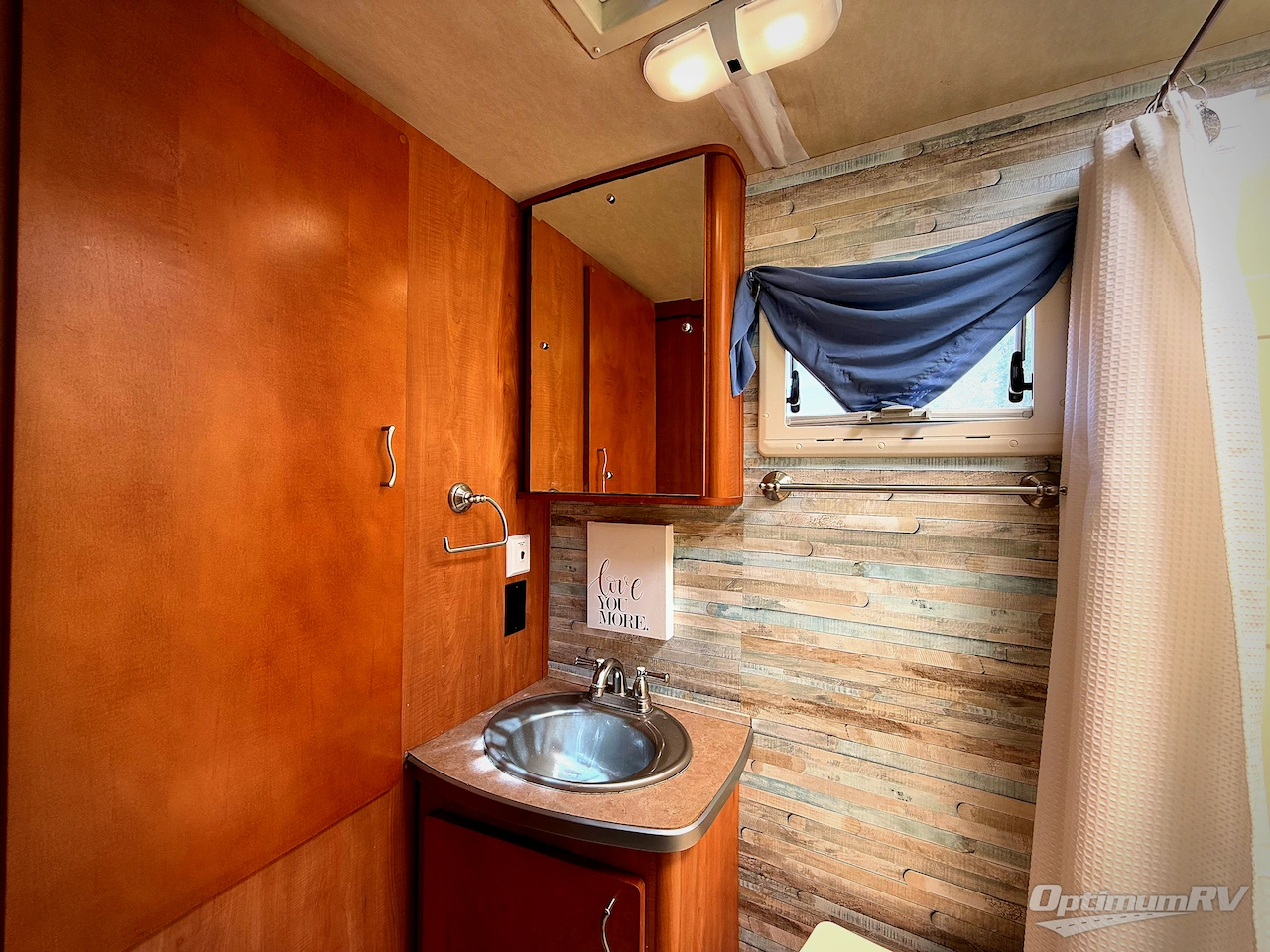 2006 Gulf Stream Vista Cruiser RB Photo 13
