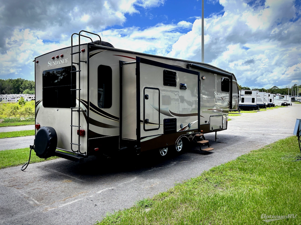 2015 Heartland Sundance XLT 278TS Photo 2