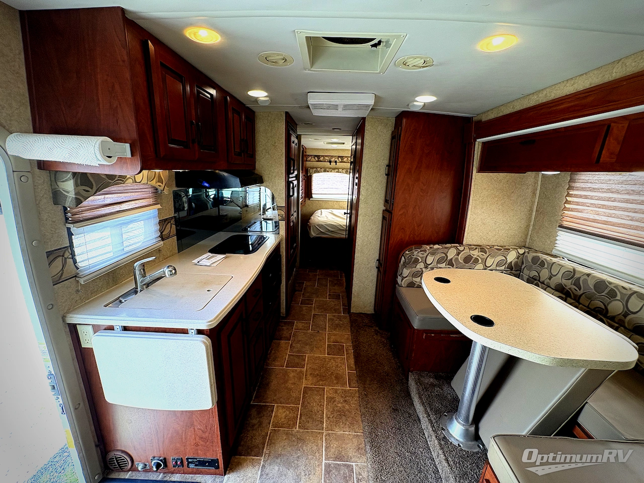 2013 Forest River Lexington 265DS Photo 8