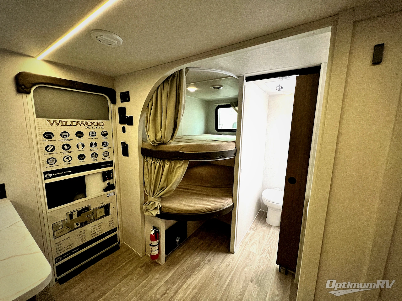 2026 Forest River Wildwood X-Lite 26ICE Photo 14