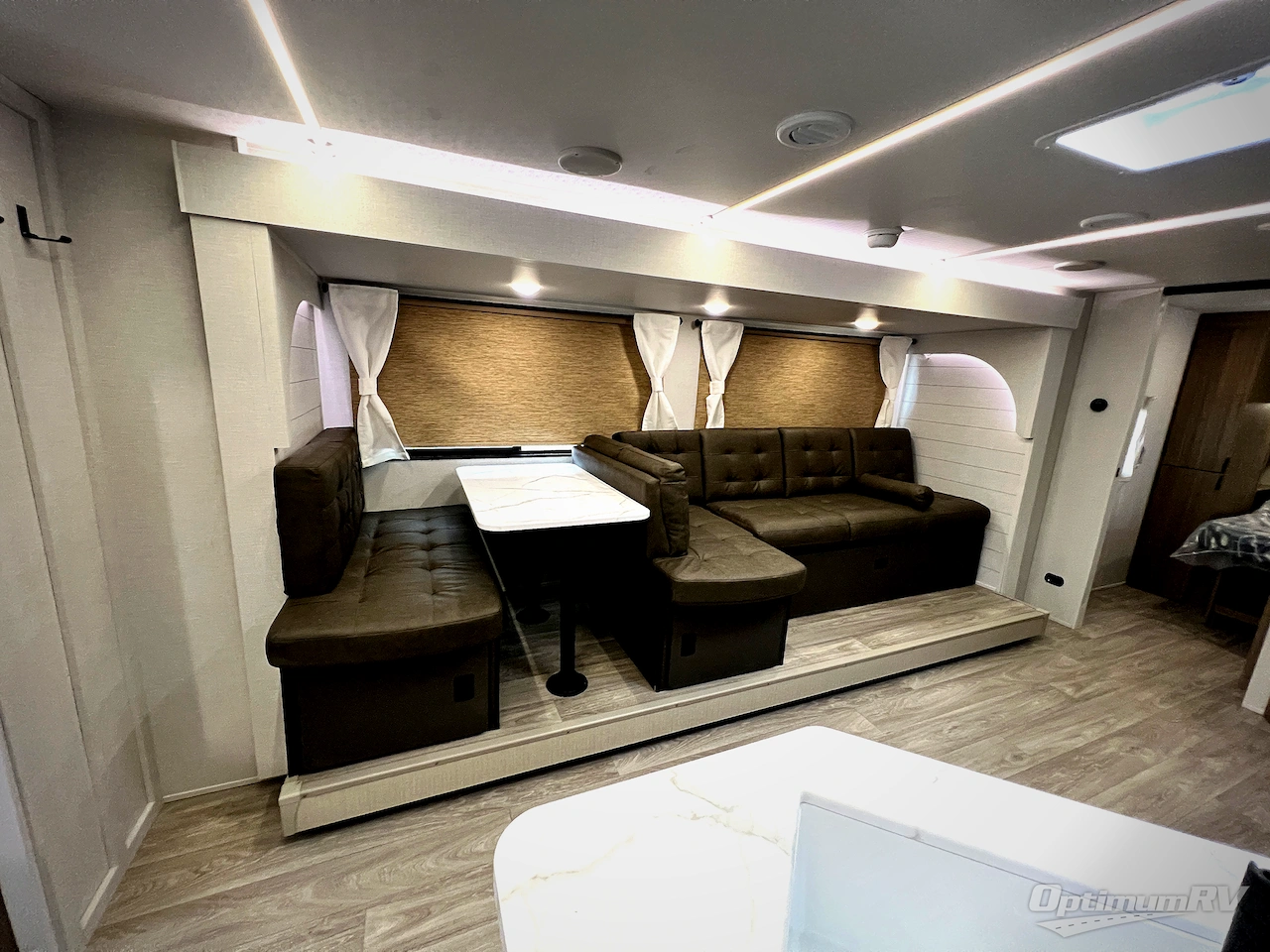 2026 Forest River Wildwood X-Lite 26ICE Photo 9