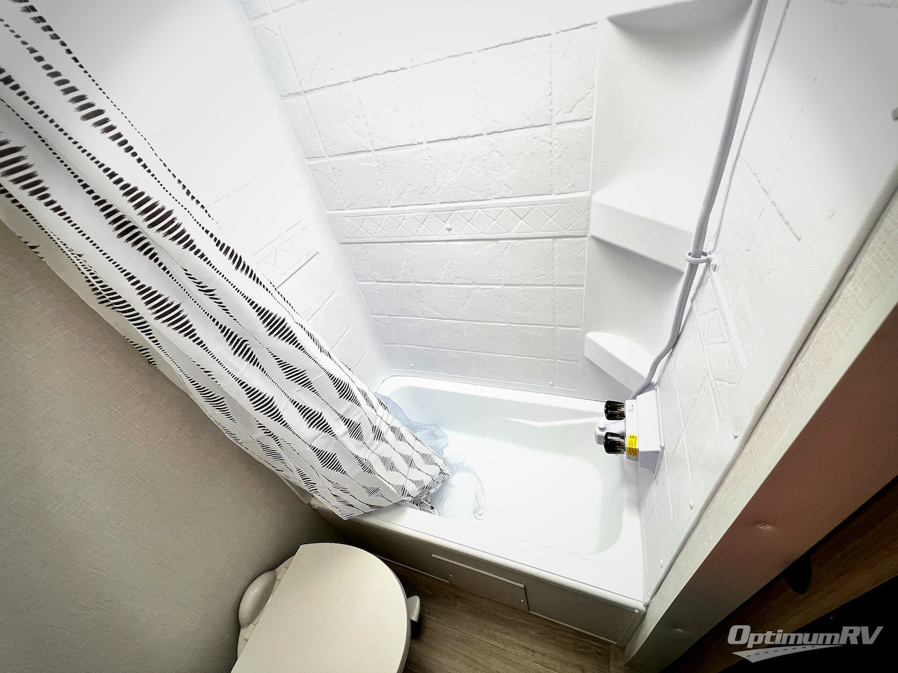 2026 Forest River Wildwood X-Lite 26ICE Photo 21