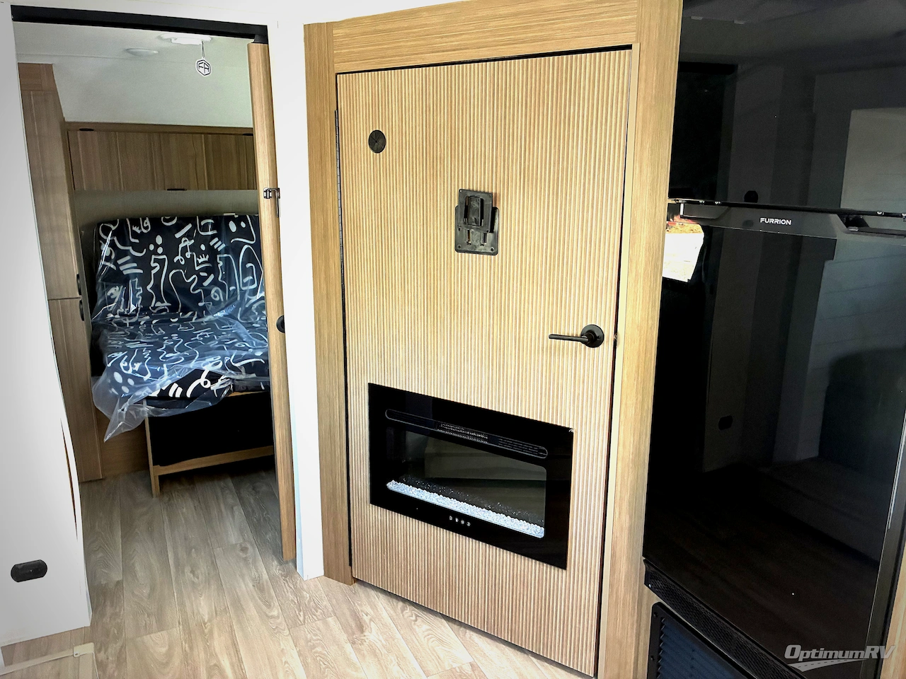 2026 Forest River Wildwood X-Lite 26ICE Photo 8