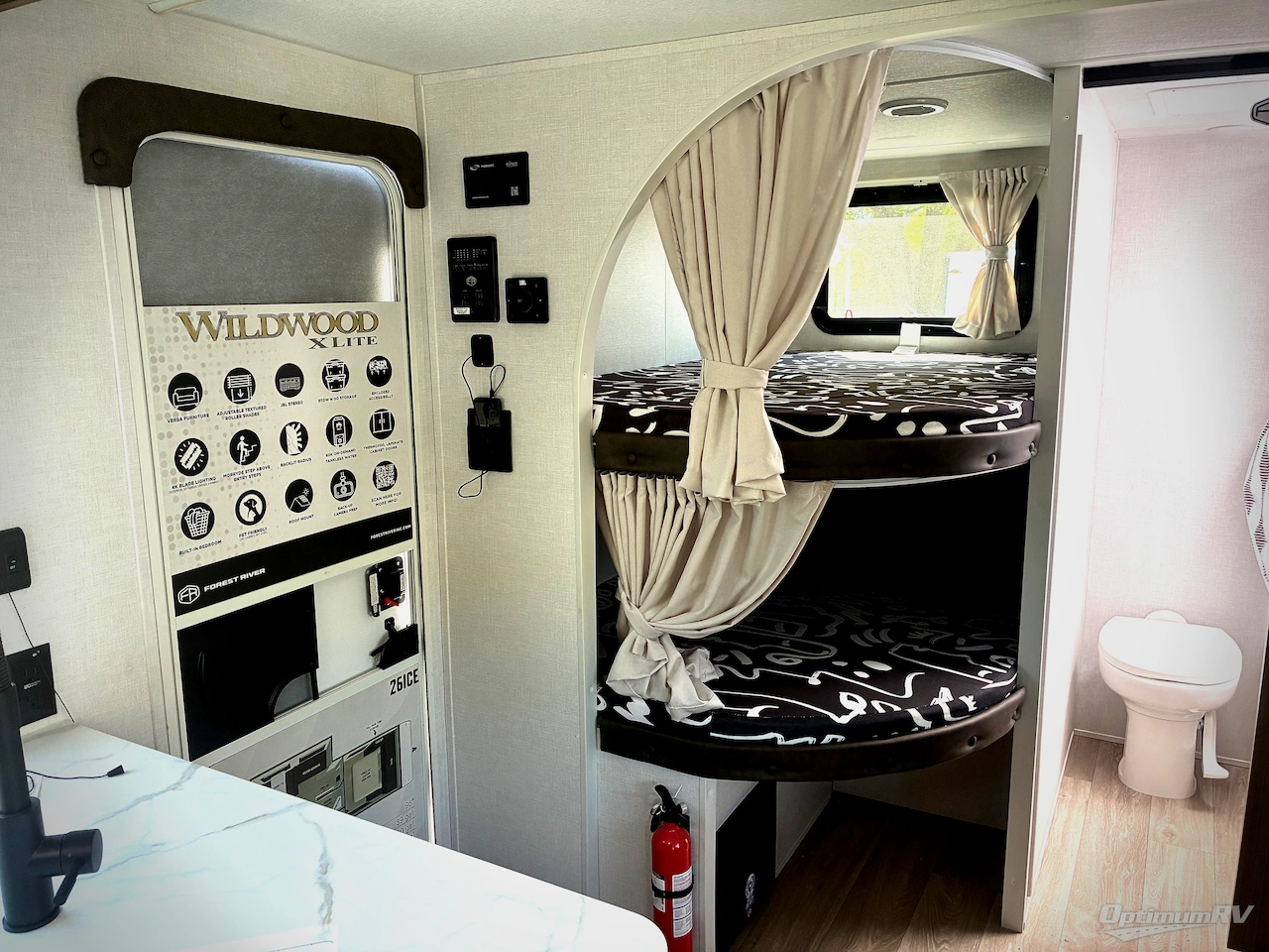 2026 Forest River Wildwood X-Lite 26ICE Photo 6