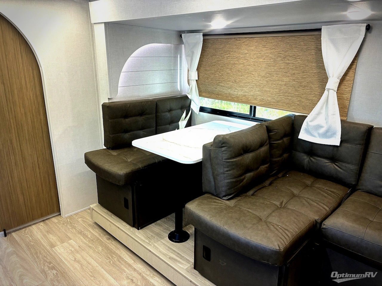 2026 Forest River Wildwood X-Lite 25ICE Photo 7