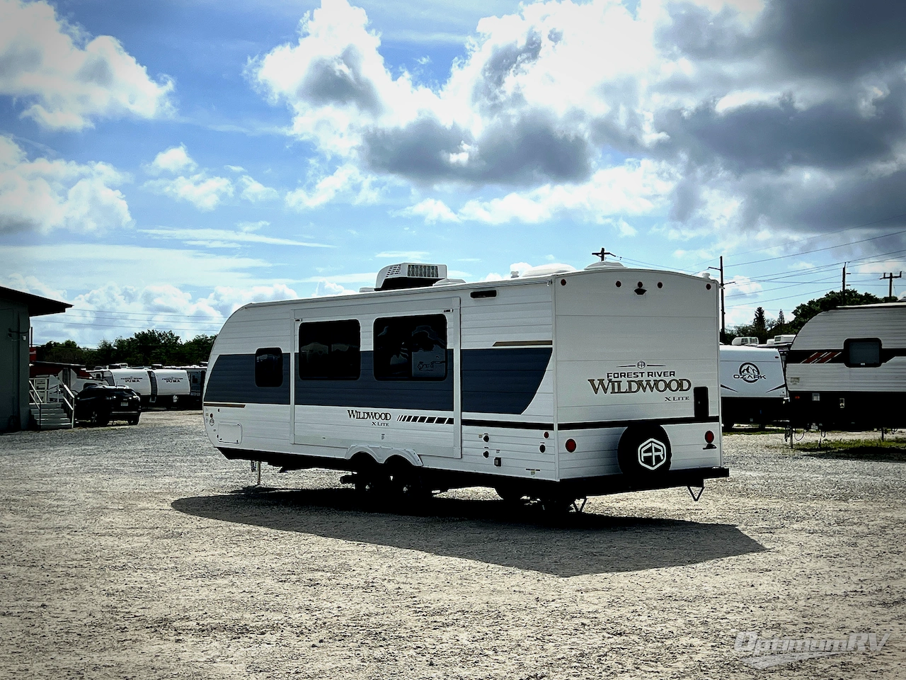 2026 Forest River Wildwood X-Lite 25ICE Photo 3