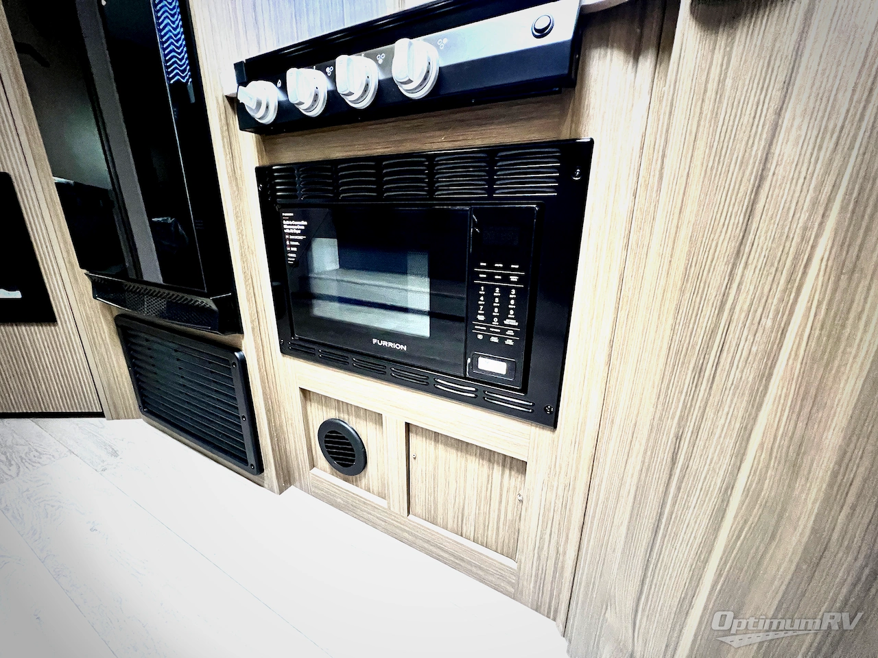 2026 Forest River Wildwood X-Lite 25ICE Photo 16