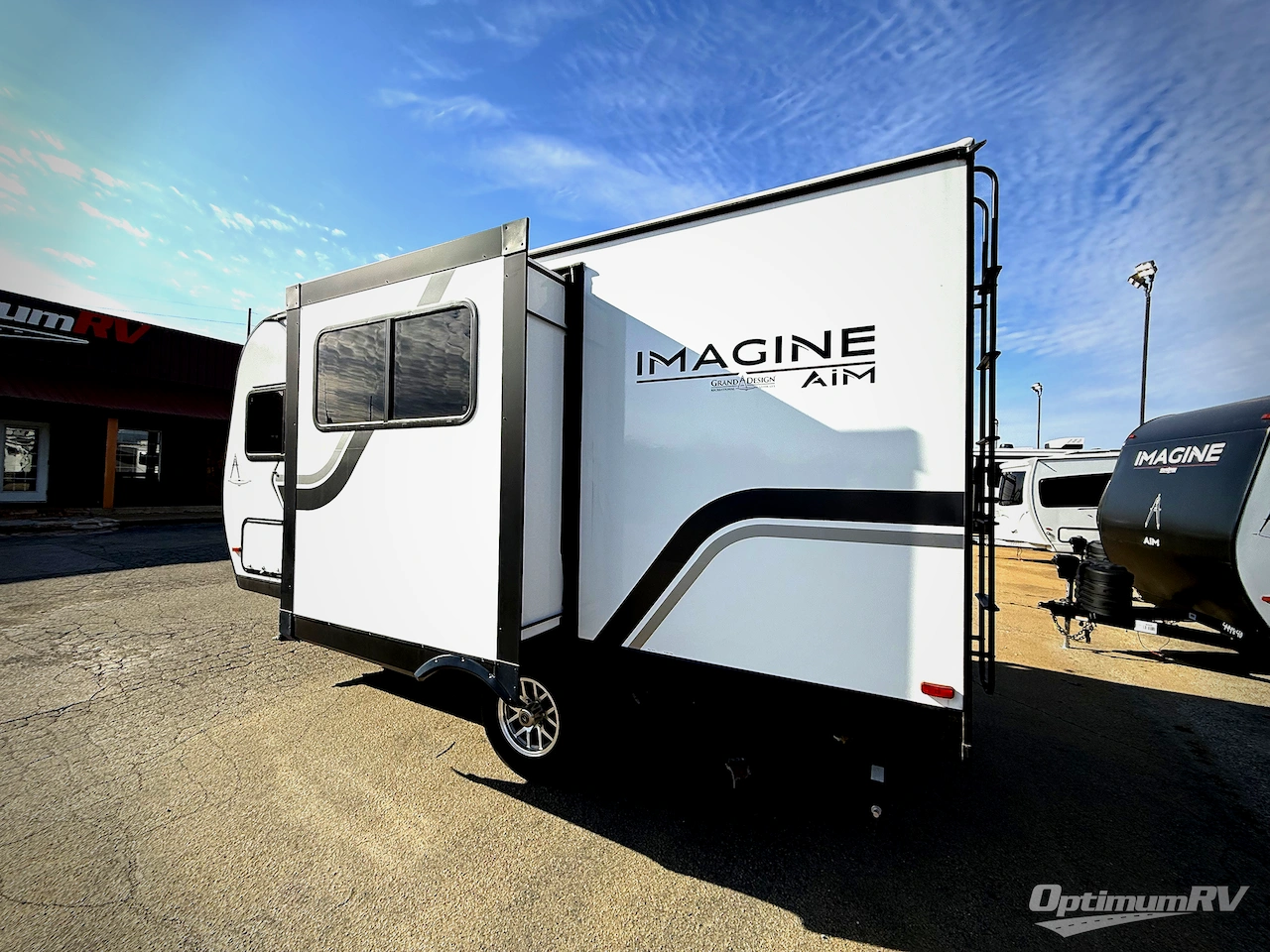 2025 Grand Design Imagine AIM 16ML Photo 2