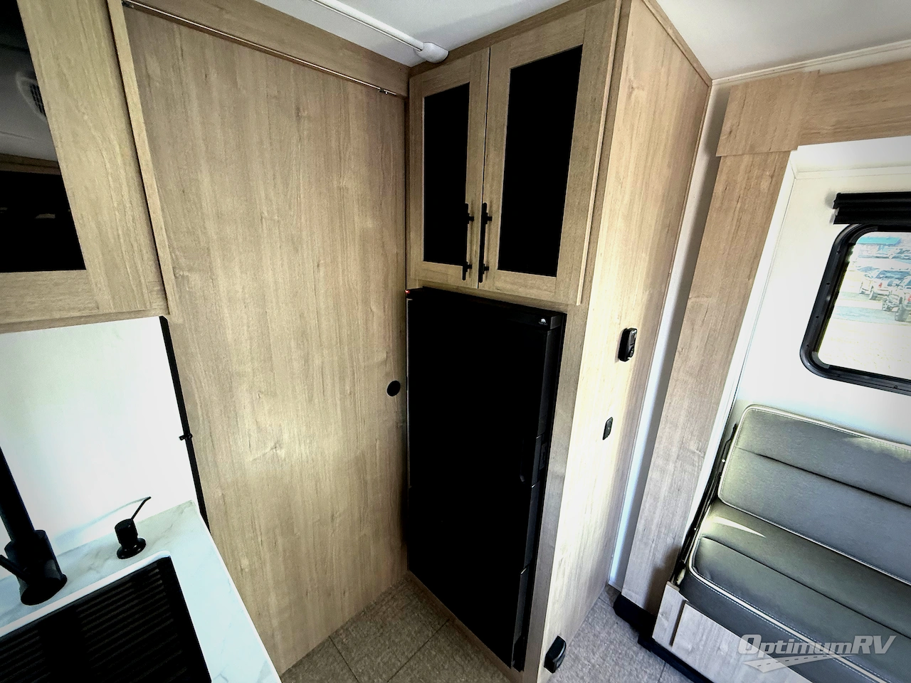 2025 Grand Design Imagine AIM 16ML Photo 8