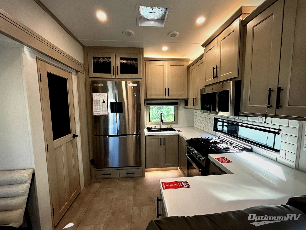 2026 Grand Design Solitude 417KB Photo 8