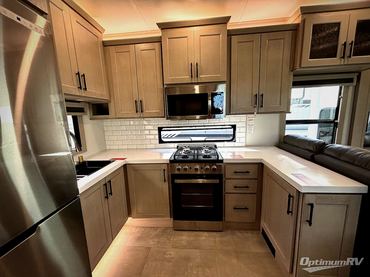 2026 Grand Design Solitude 417KB Photo 10