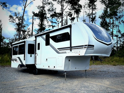 New 2026 Grand Design Influence 3003RL Featured Photo