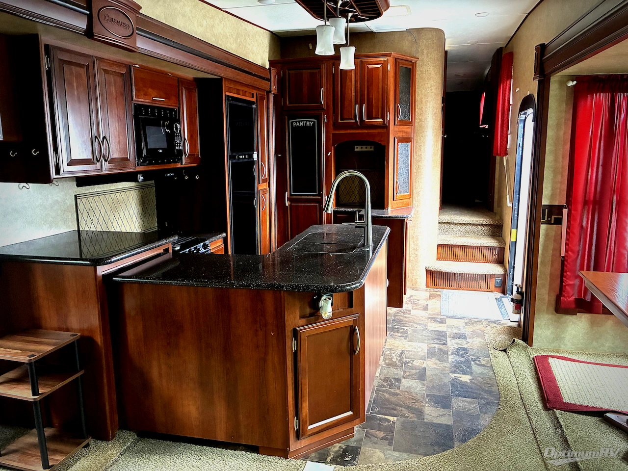 2014 Prime Time Crusader 325RES Photo 5