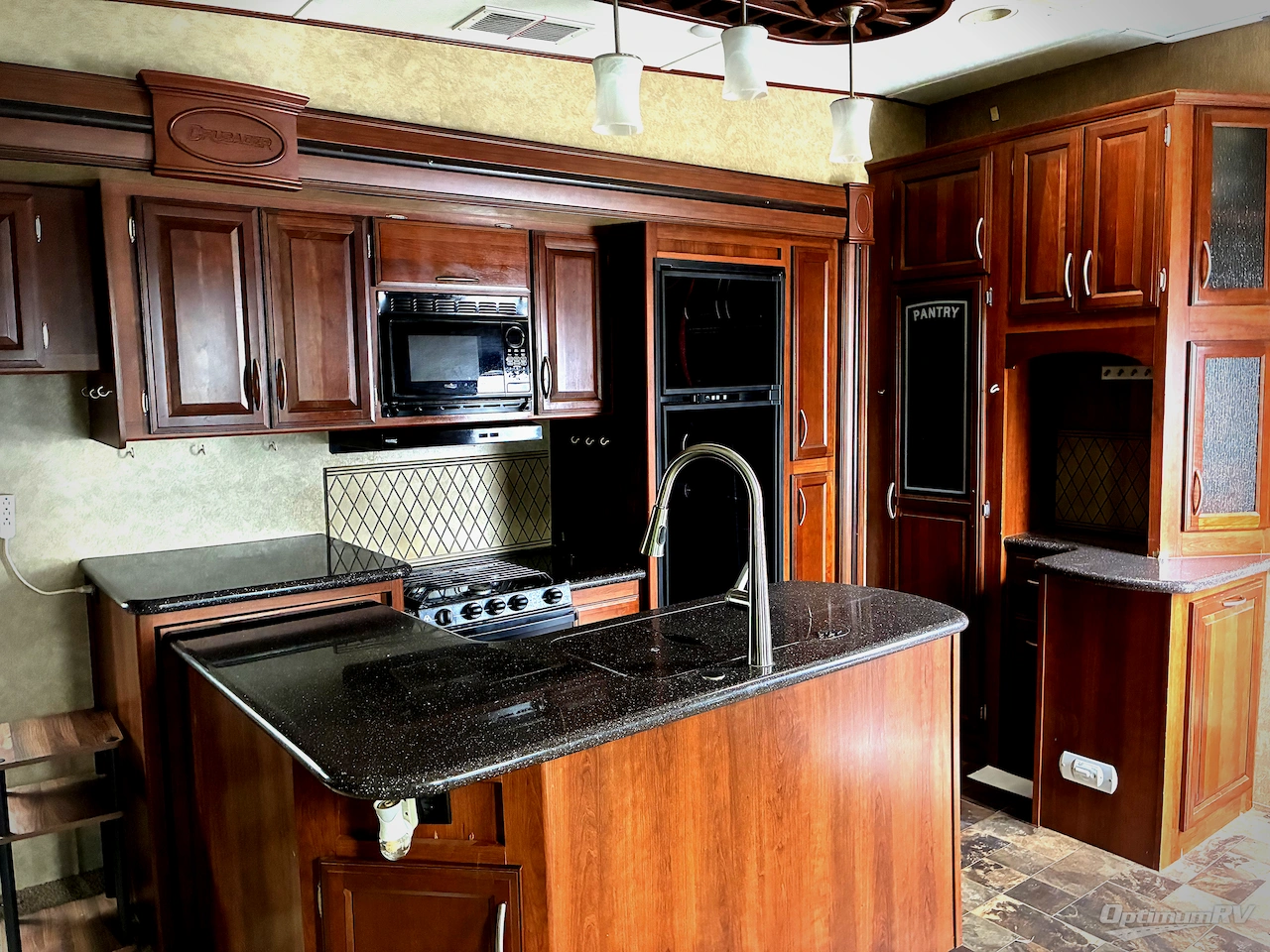 2014 Prime Time Crusader 325RES Photo 9