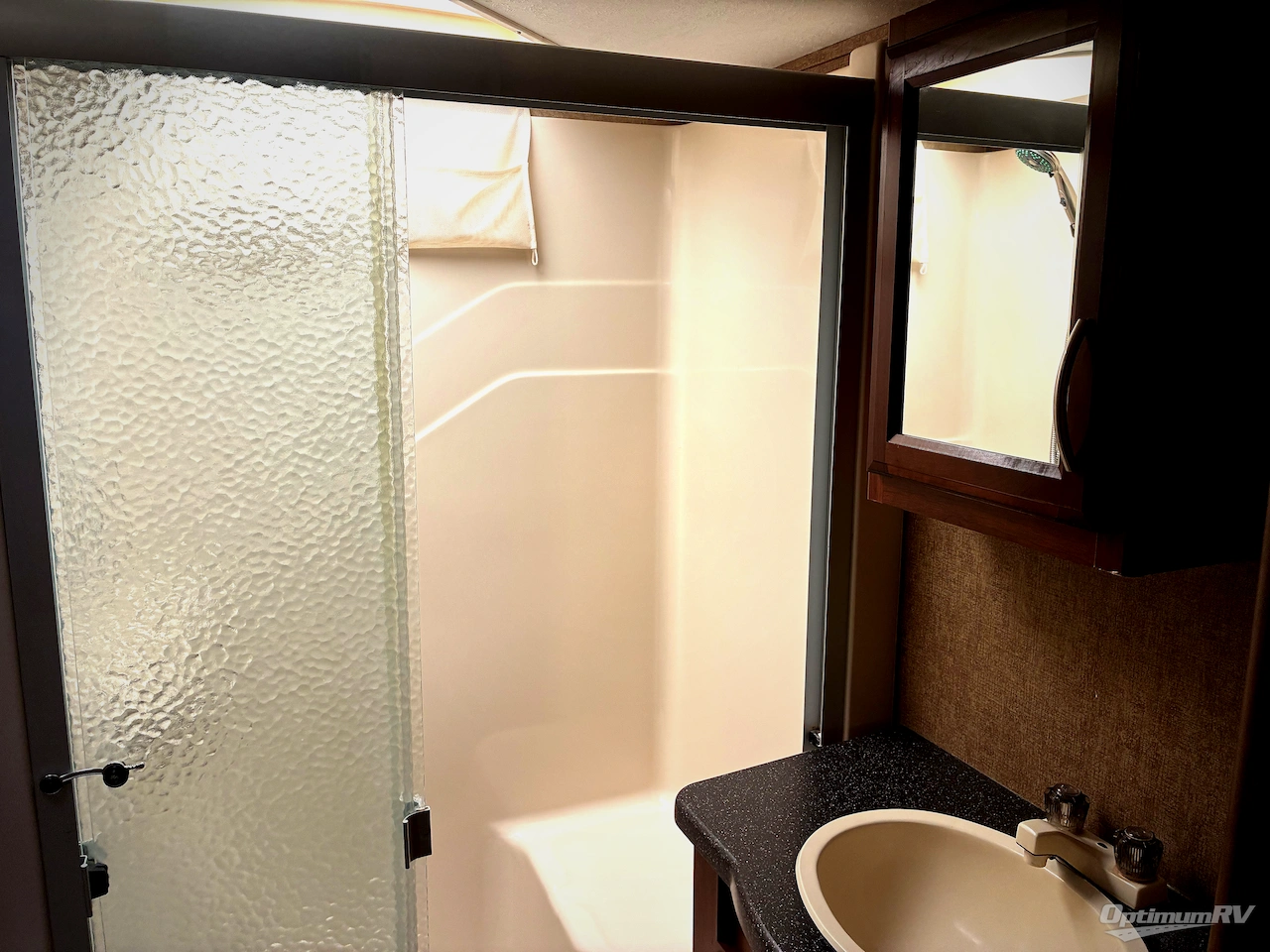 2014 Prime Time Crusader 325RES Photo 19