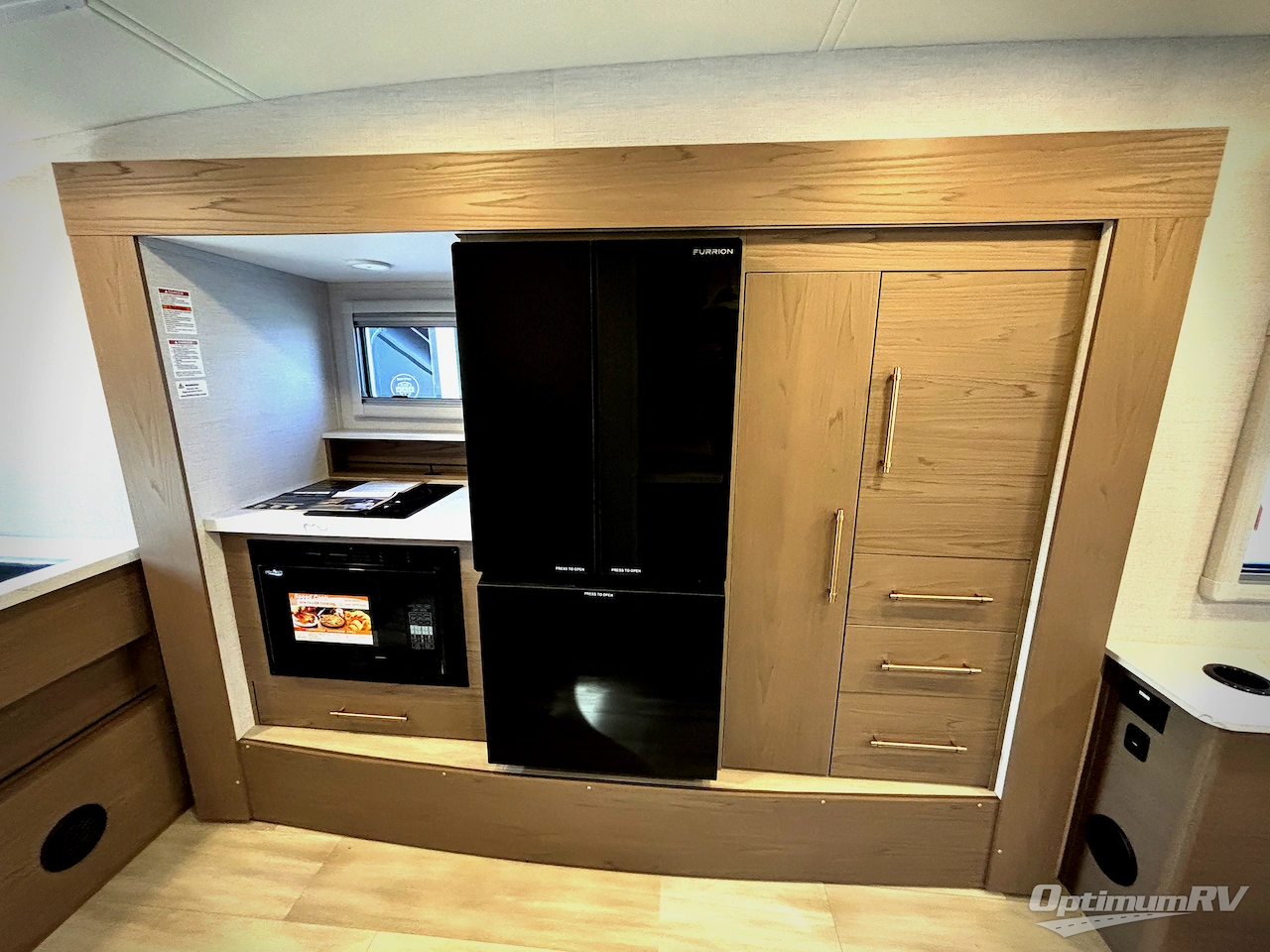 2026 Grand Design Serenova 150HL Photo 9