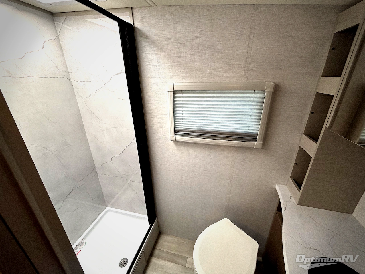 2026 Grand Design Serenova 150HL Photo 12