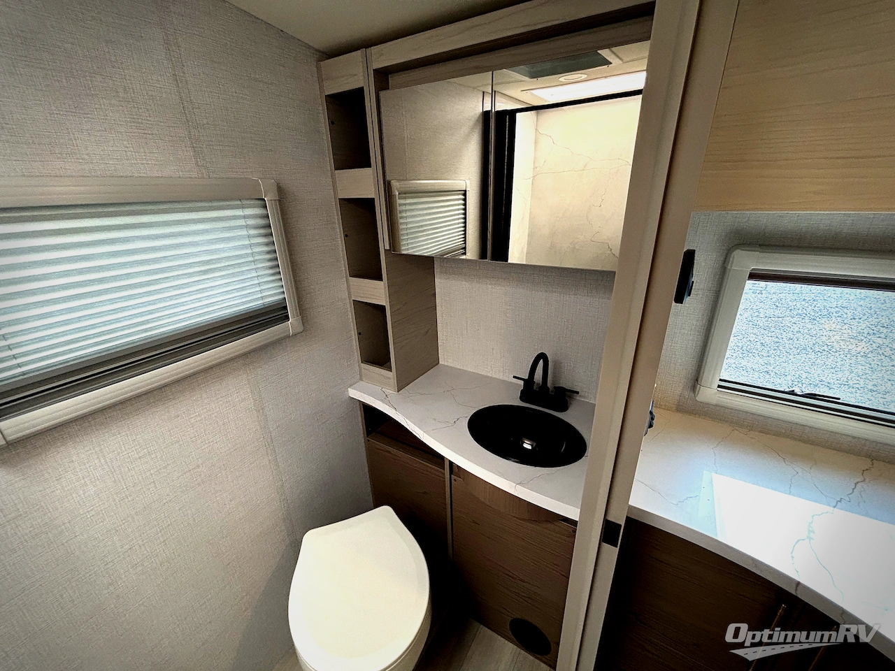 2026 Grand Design Serenova 150HL Photo 13