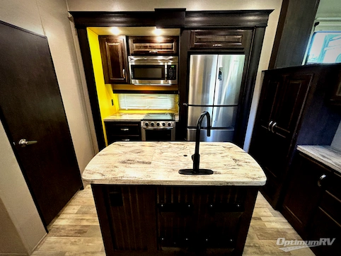 2020 Coachmen Brookstone 344FL RV Photo 2