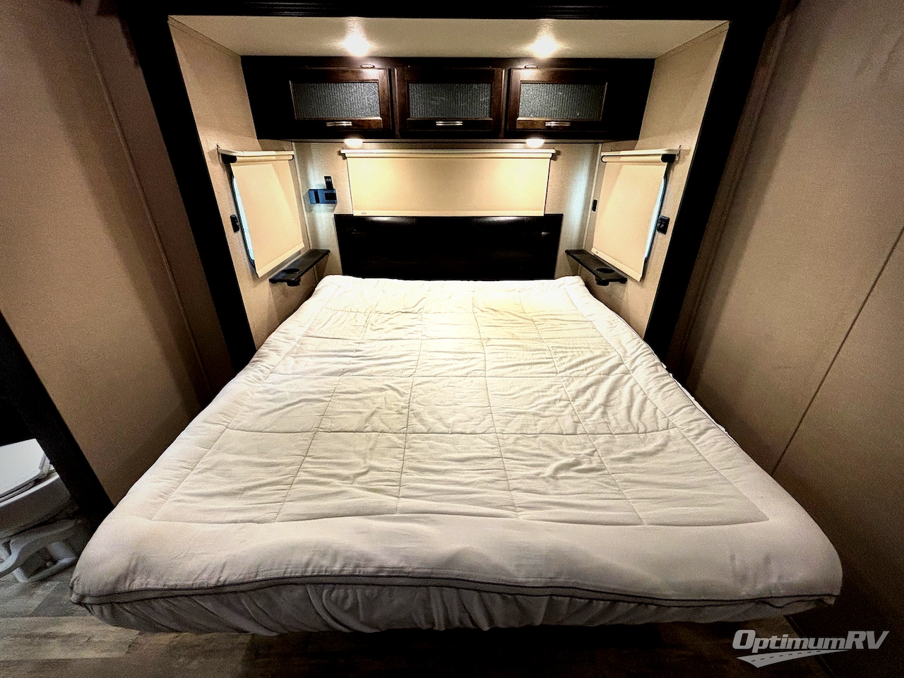 2020 Coachmen Brookstone 344FL Photo 14