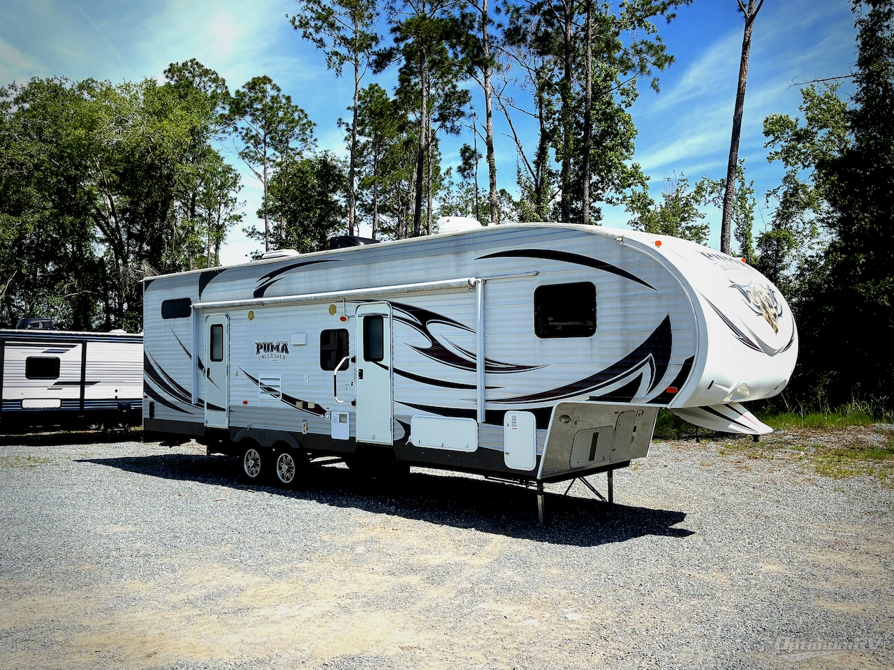 2013 Palomino Puma Unleashed 356-QLB Photo 1