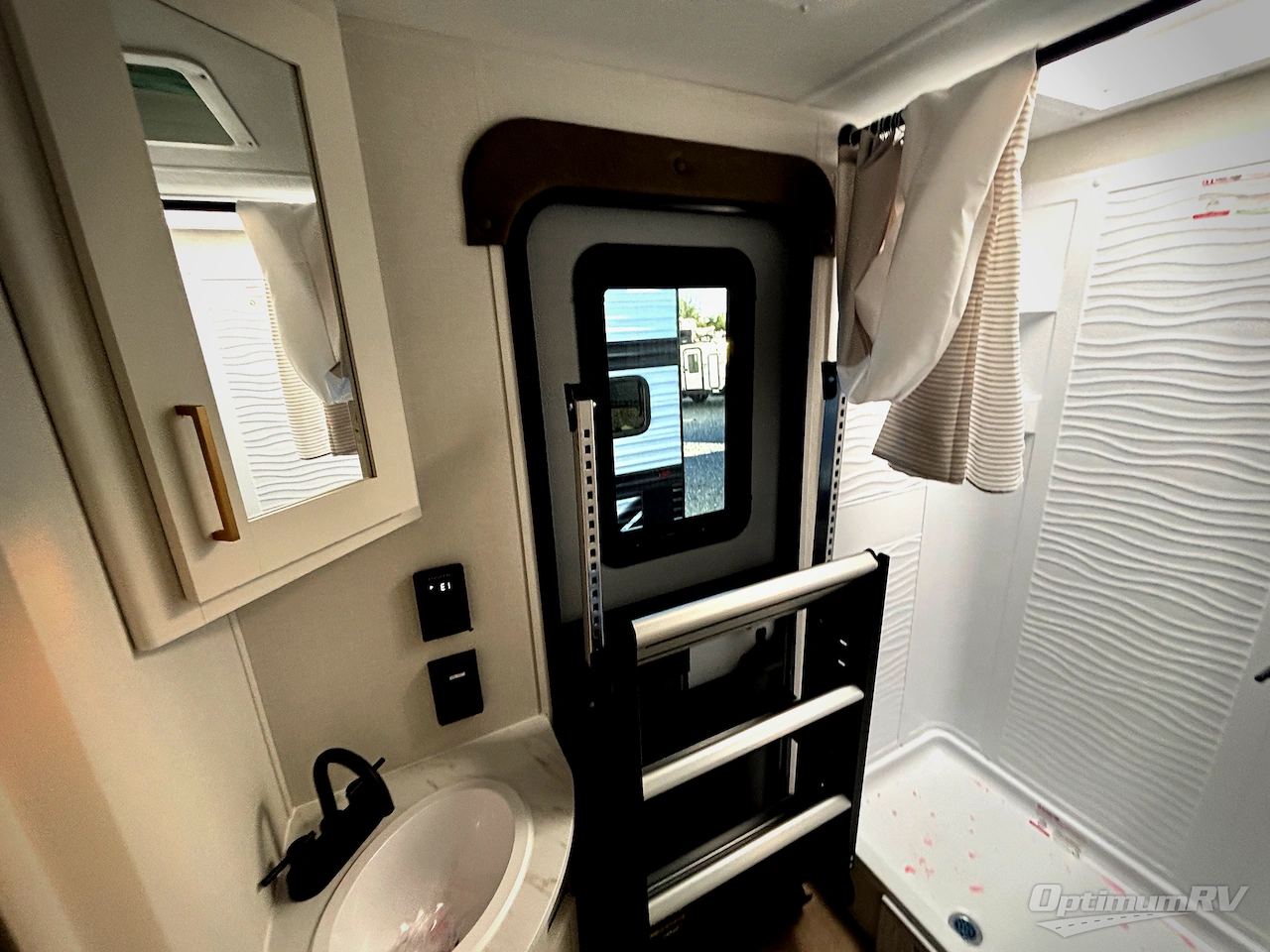 2026 Grand Design Transcend Xplor 27DBX Photo 11