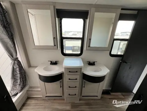 2024 Heartland Cyclone 4118 RV Photo 4