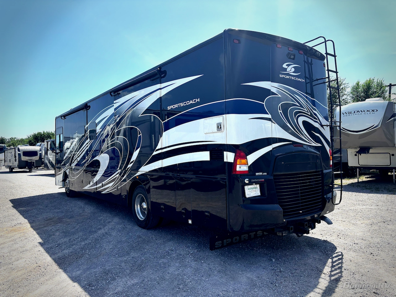 2018 Coachmen Sportscoach Cross Country RD 409BG Photo 3
