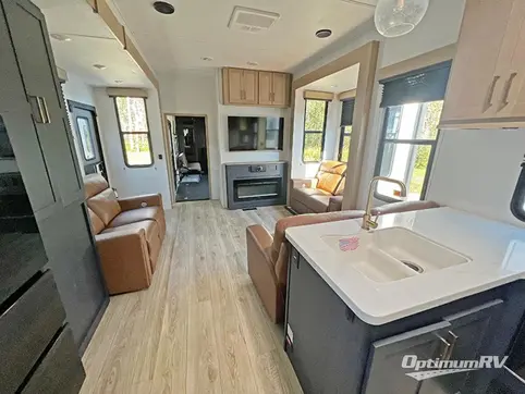 2024 Heartland Torque 424 RV Photo 2