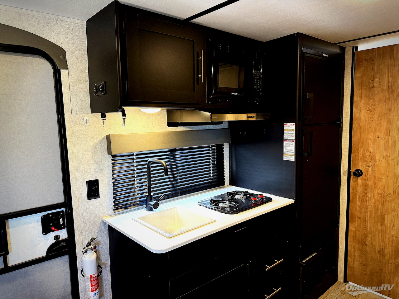 2022 Keystone Springdale Mini 1760BH Photo 5