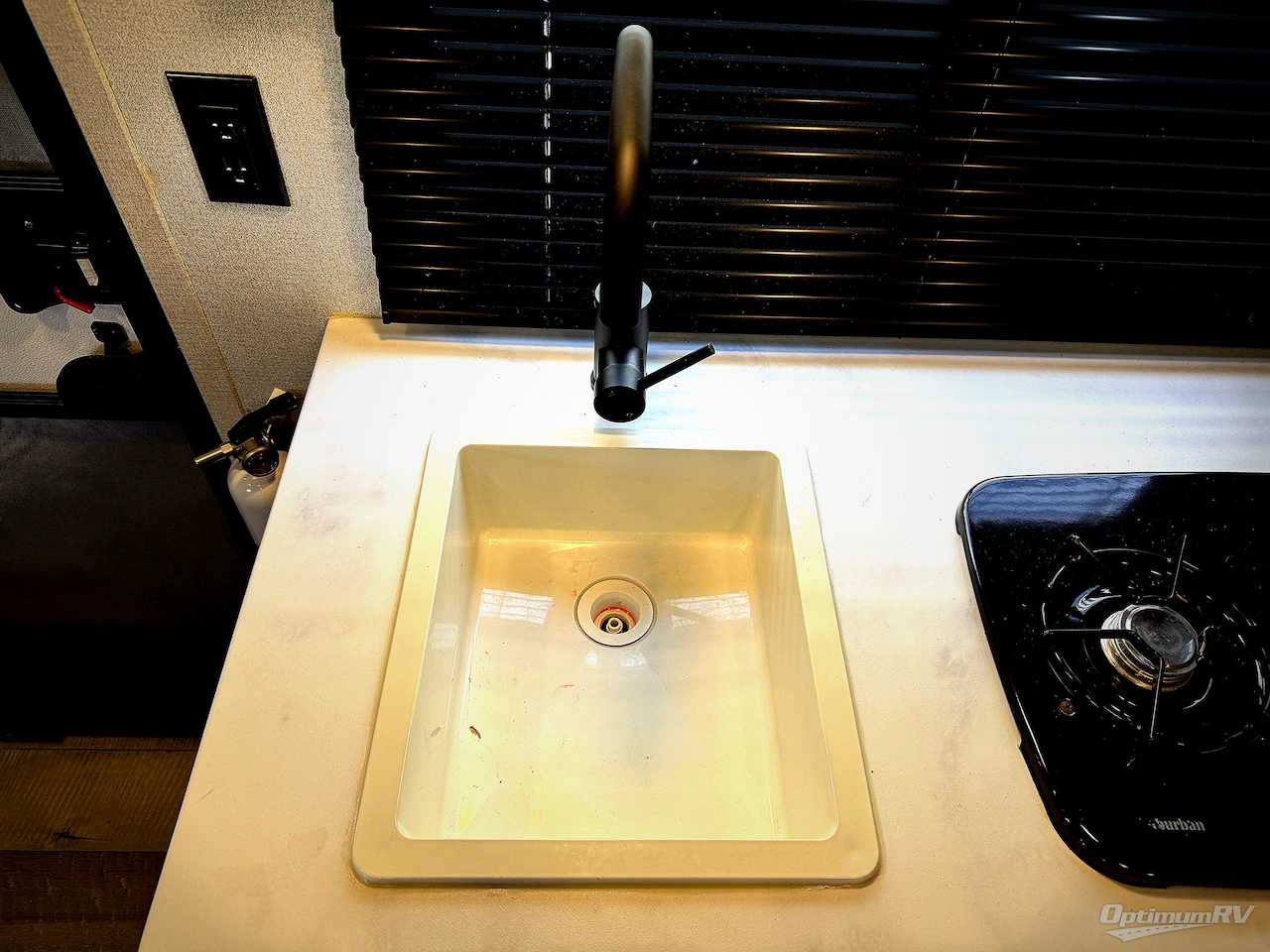 2022 Keystone Springdale Mini 1760BH Photo 6