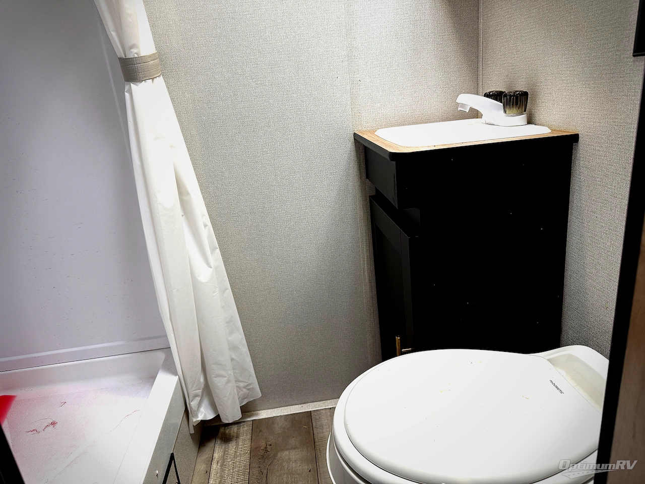 2022 Keystone Springdale Mini 1760BH Photo 8