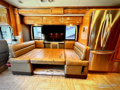 2019 Thor Aria 4000 RV Photo 2