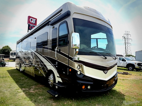 Used 2018 Fleetwood Discovery 39F Featured Photo