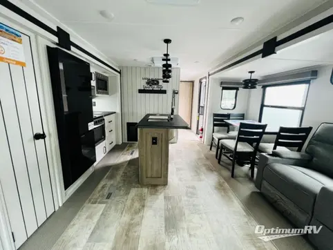 2024 Palomino Puma 31RLQS RV Photo 2