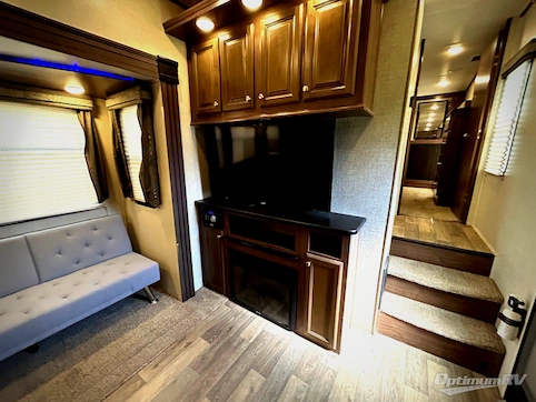 2016 Heartland ElkRidge 38RSRT RV Photo 3