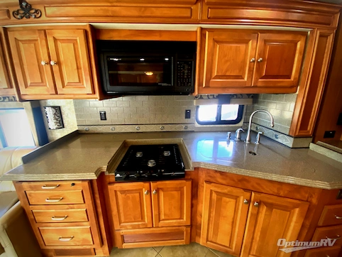 2010 Tiffin Phaeton 40QTH RV Photo 2