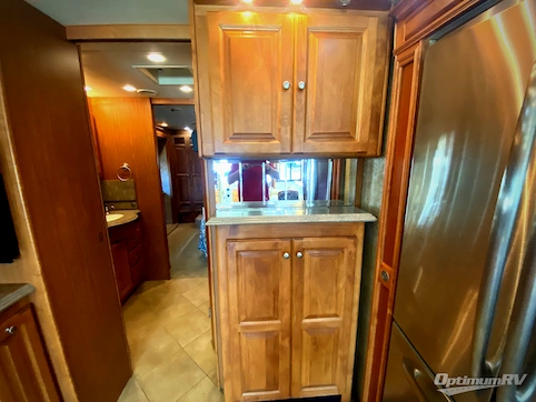 2010 Tiffin Phaeton 40QTH RV Photo 3