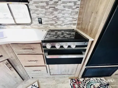 2021 Dutchmen Aspen Trail LE 26BH RV Photo 3