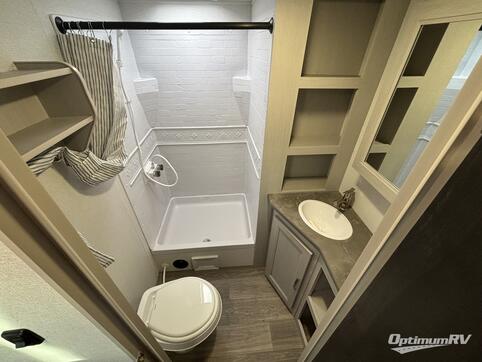 2025 Cruiser Shadow Cruiser 300RLS RV Photo 4