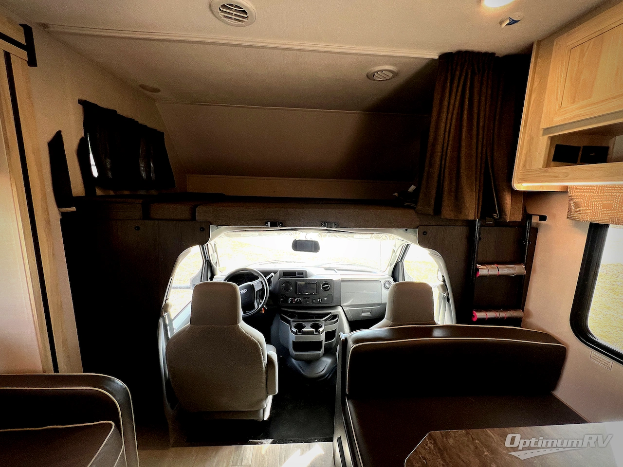 2023 Forest River Sunseeker LE 3250DSLE Ford Photo 6