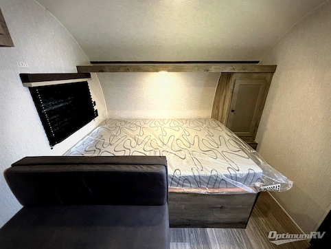 2026 Sunset Park Sun Lite LTD 21DB RV Photo 3