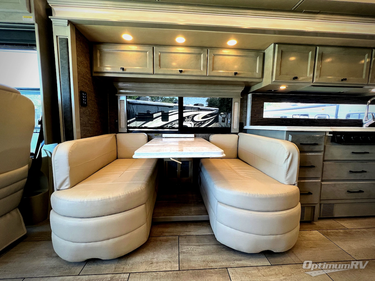 2020 Tiffin Allegro Breeze 33 BR Photo 10