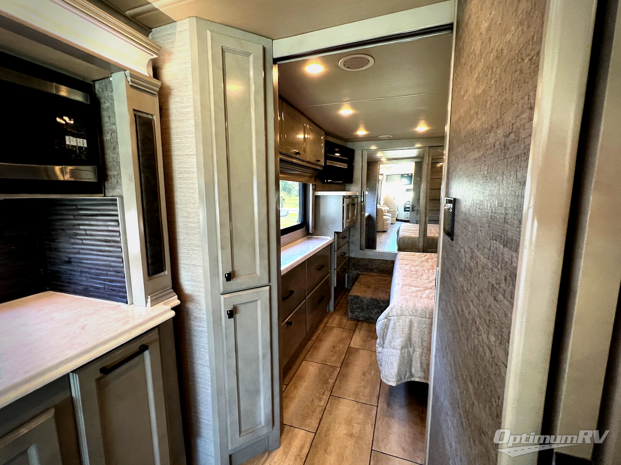 2020 Tiffin Allegro Breeze 33 BR Photo 15