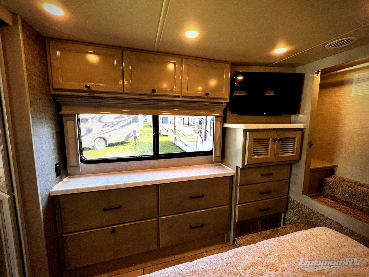 2020 Tiffin Allegro Breeze 33 BR Photo 18