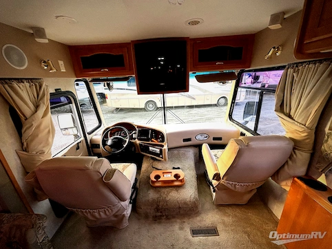 2004 Forest River Georgetown 346DS RV Photo 3