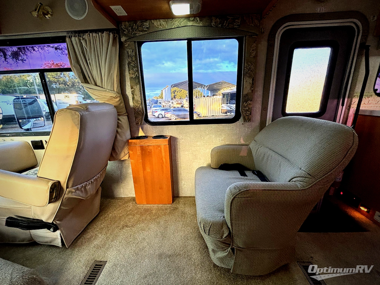 2004 Forest River Georgetown 346DS Photo 6