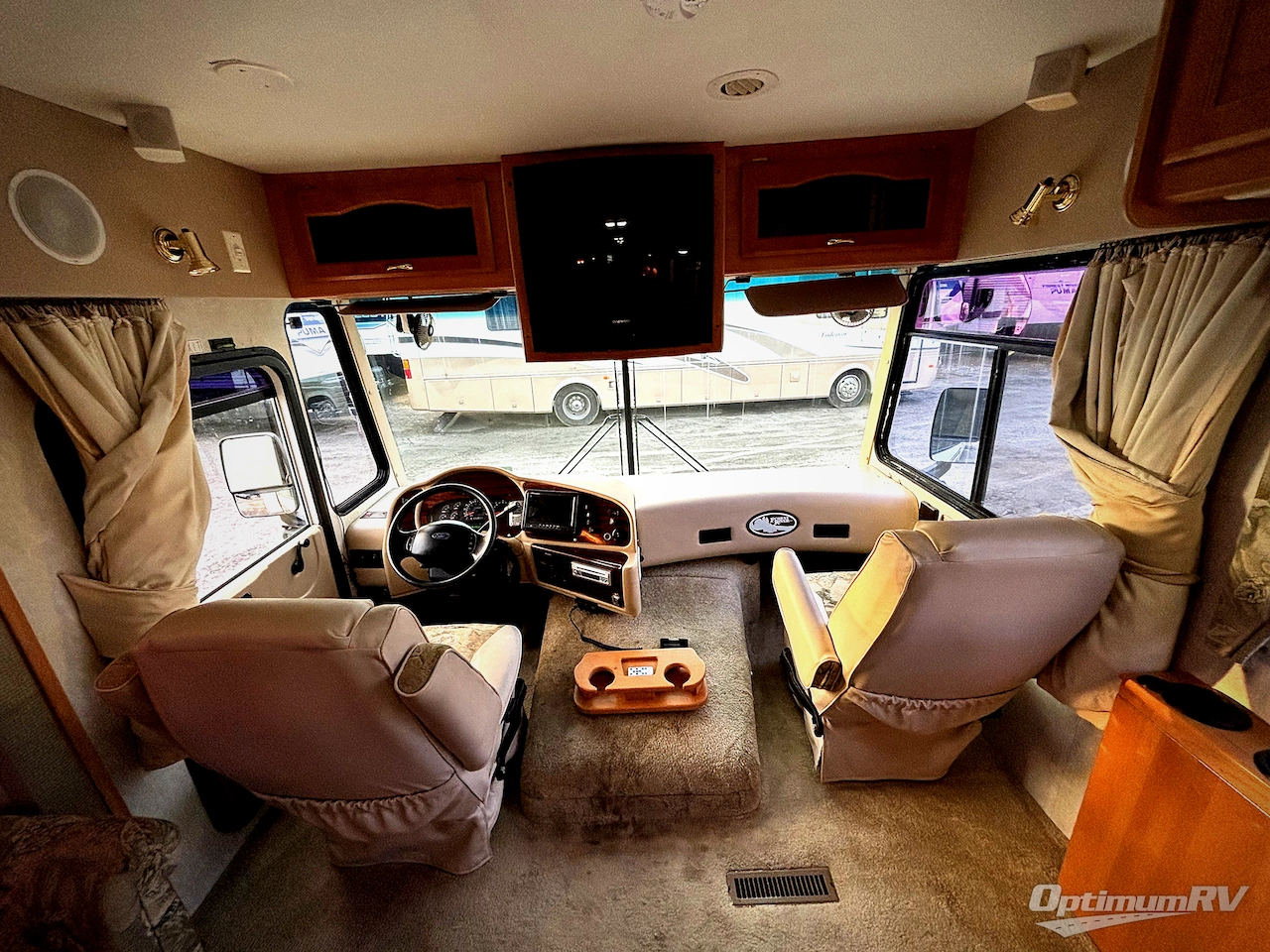 2004 Forest River Georgetown 346DS Photo 7