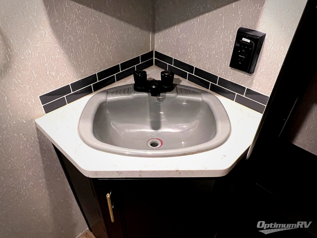 2021 Forest River Cherokee Grey Wolf 23MK Photo 24