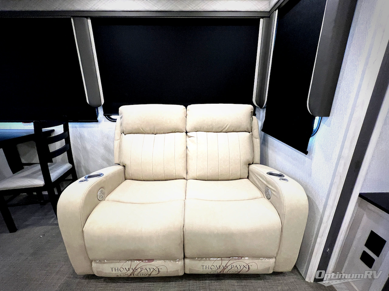 2023 East To West Ahara 325RL Photo 8